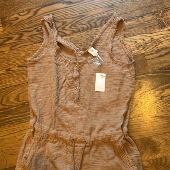 Flawless NWT S Women's Tan Jumpsuit - Picture 2 of 2